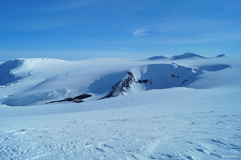 File:Eyjafjallajökull crater 2013.jpg