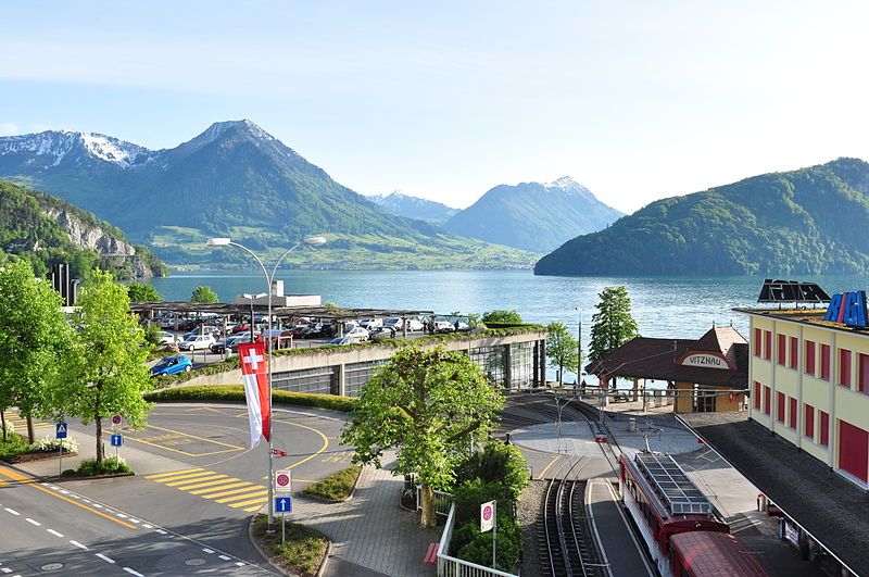 File:Gare de Vitznau.JPG