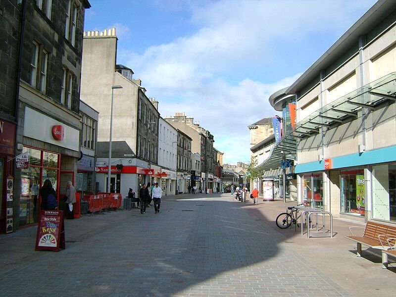 File:High Street, Kirkcaldy.jpg