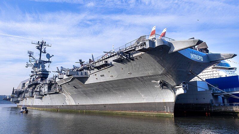 File:Intrepid Museum (49052290092).jpg