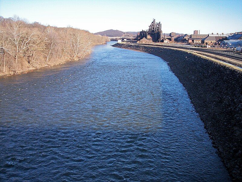 File:Lehigh River Bethlehem.jpg