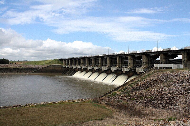 File:Millwood Dam.jpg