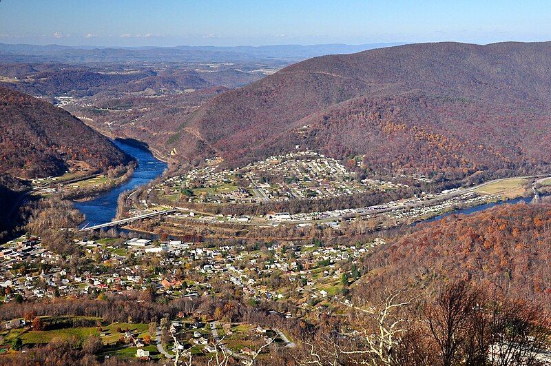 File:Narrows Virginia.JPG