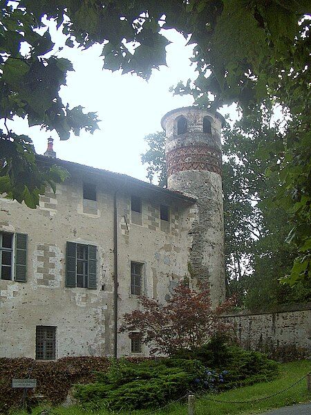 File:Parella Castello 01.jpg