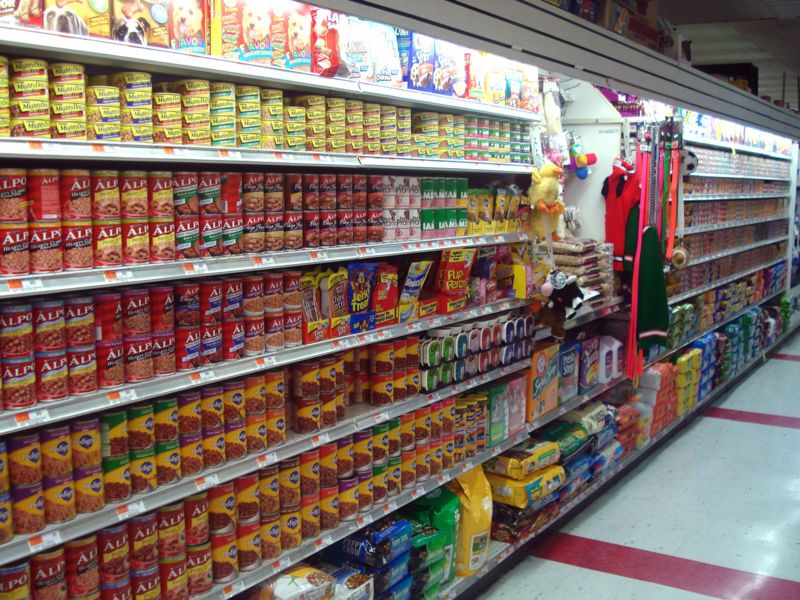 File:Pet Food Aisle.jpg