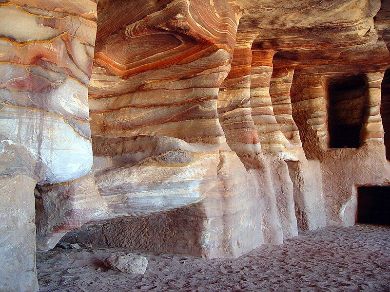 File:PetraSandStoneRock-cut tombs.jpg