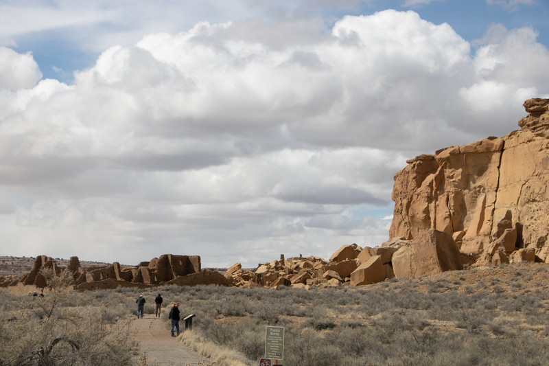 File:Pueblo-Bonito-from-far-away.png