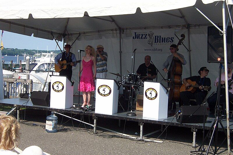 File:RedBankJazzBluesFest2009r.jpg