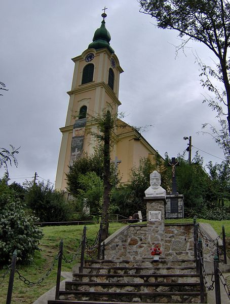 File:Szilágysomlyó-cat church-Bathory.jpg