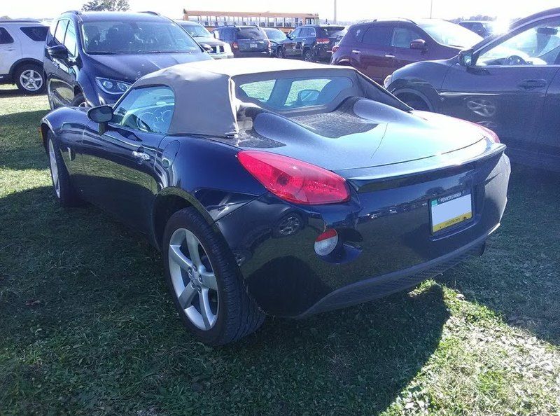 File:2007 Pontiac Solstice.jpg