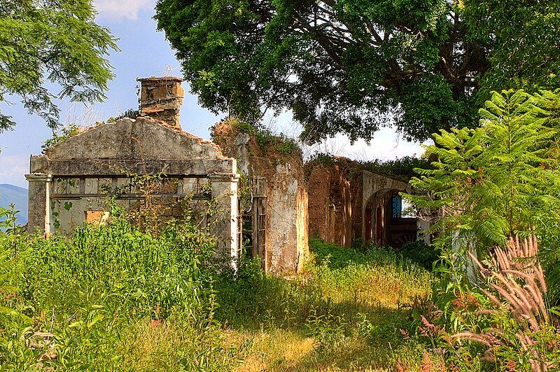 File:Abandoned Hacienda (110333505).jpeg