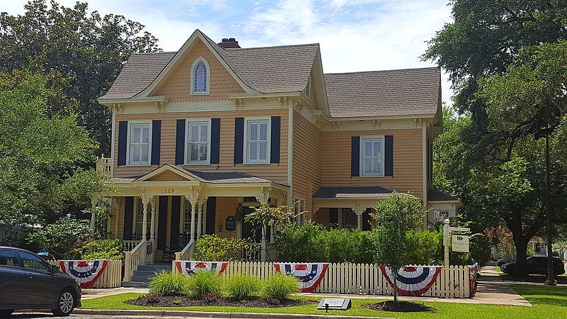 File:Adkins-Ruark House.jpg