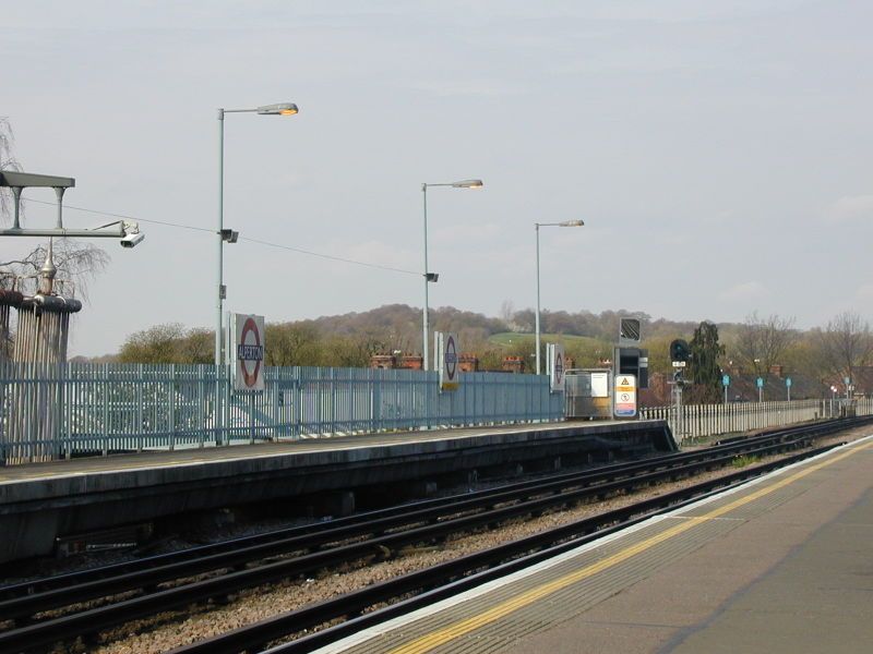 File:Alperton tube station.jpg