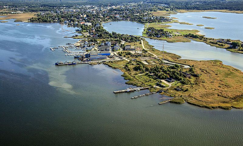 File:Haapsalu sadamad 2015.jpg