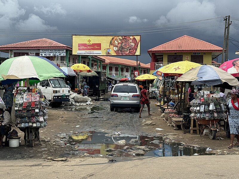 File:Igando Market.jpg