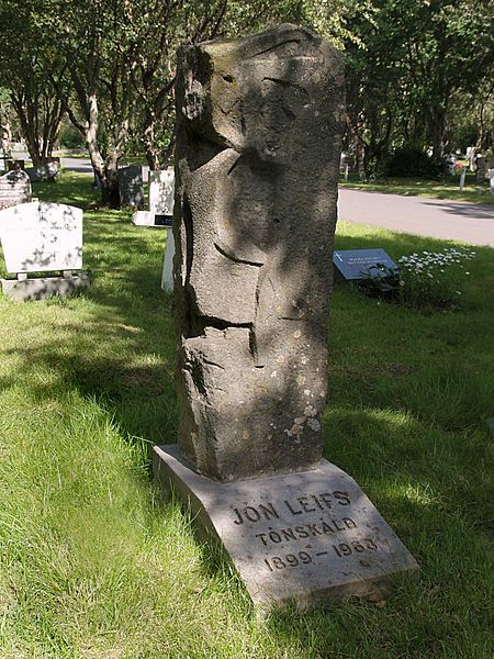 File:Jon leifs grave.JPG