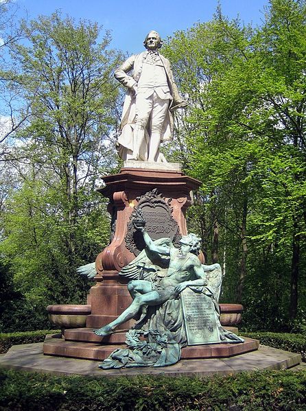 File:Lessing Tiergarten 1K.jpg