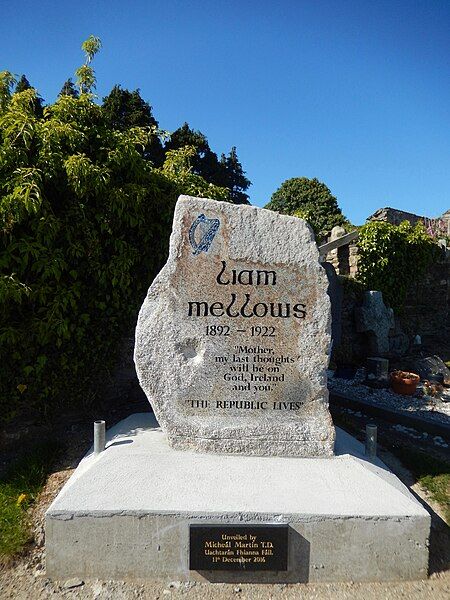 File:Liam Mellows Gravestone.jpg