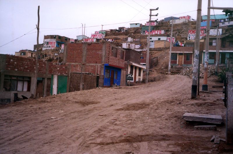 File:Lima PuebloJov 5.jpg