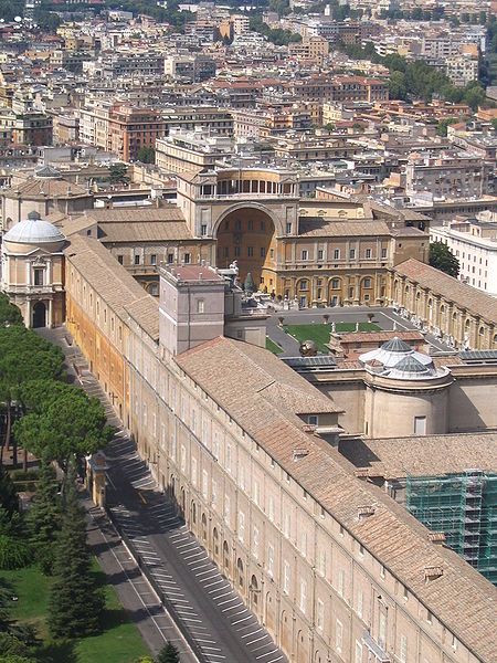 File:Musei Vaticani.jpg