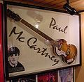 A Höfner bass on display at the Beatles-Museum Biebelnheim