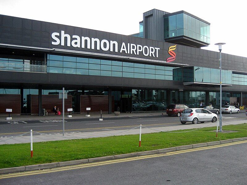 File:Shannon-airport-building-2008.jpg