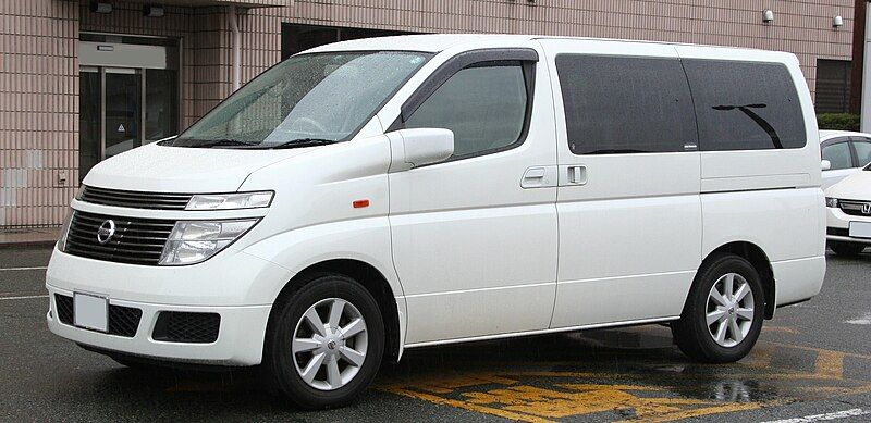 File:2002-2004 NISSAN ELGRAND.jpg