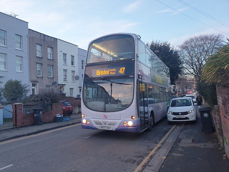 File:47 bus Bristol.jpg