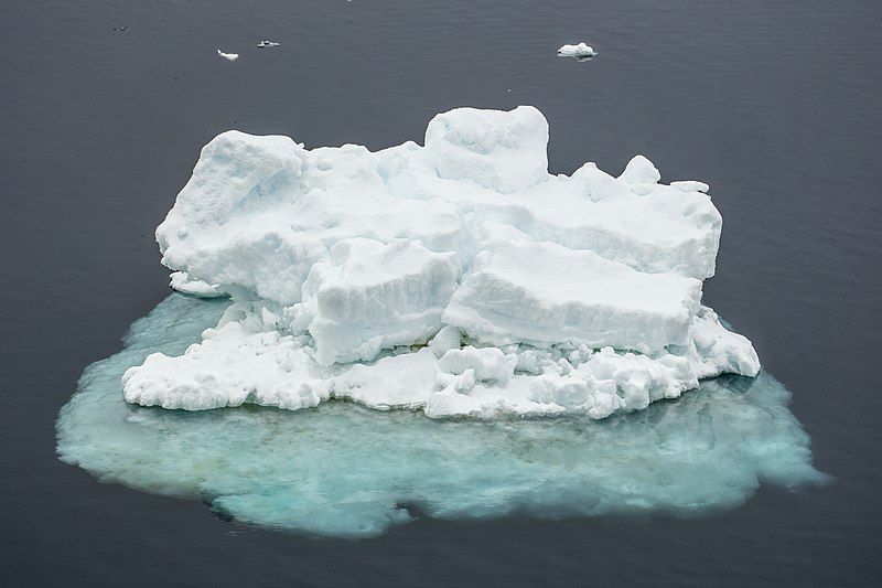 File:Antarctic Sound-2016-Iceberg 01.jpg