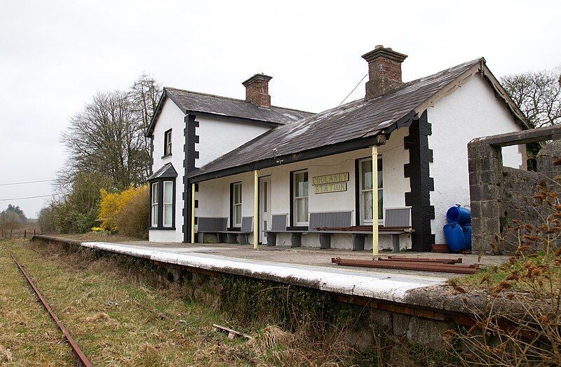 File:Coolaney-train-station.jpg