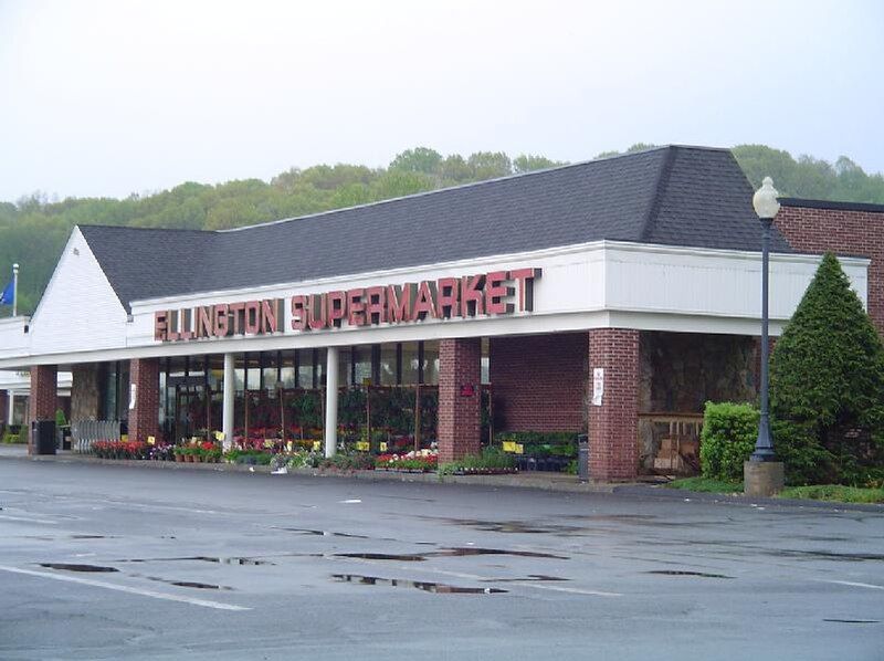 File:EllingtonSupermarketExterior.JPG