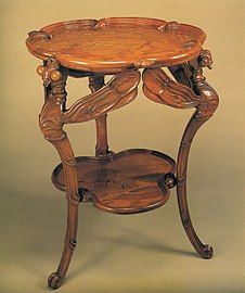 Table with damselfly[16] decoration, walnut wood, marquetry, incrustation of mother-of-pearl (1900) (Museums of Fine Arts of Belgium)