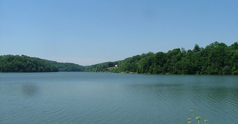 File:Lake linville.jpg