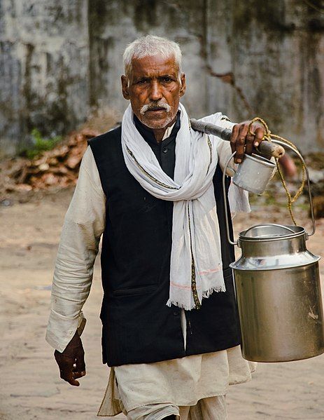 File:Old-Man-carrying-Milk-Jar-on-his-shoulder-IMG 8236.jpg