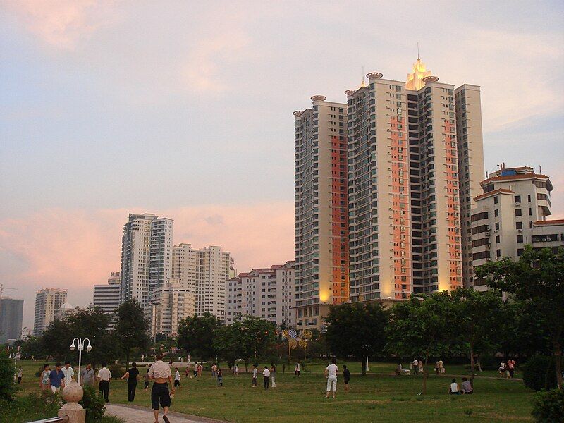 File:Qingyuan Riverside Park.JPG