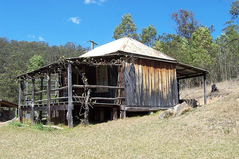 File:Slab Hut Wollombi.JPG