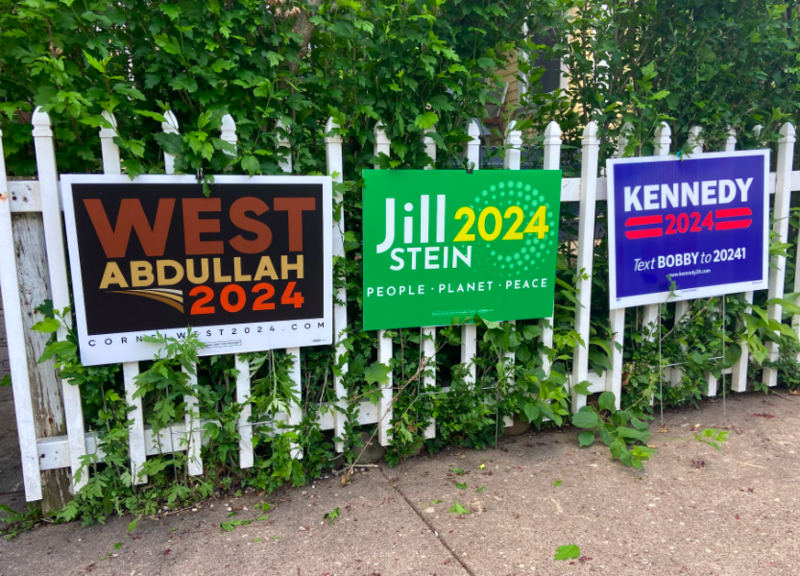 File:Yard Signs.png