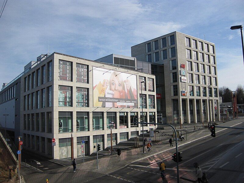 File:Aachen Arcaden.jpg