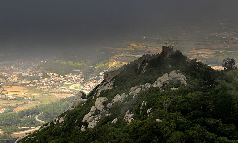 File:Castelo nas brumas.jpg