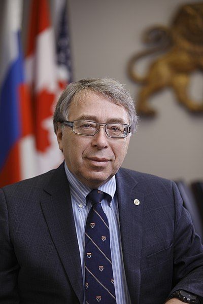 File:DrRomanMaev.jpg