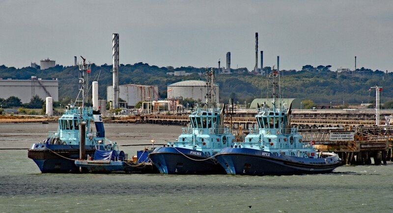 File:Fawley tugs.jpg