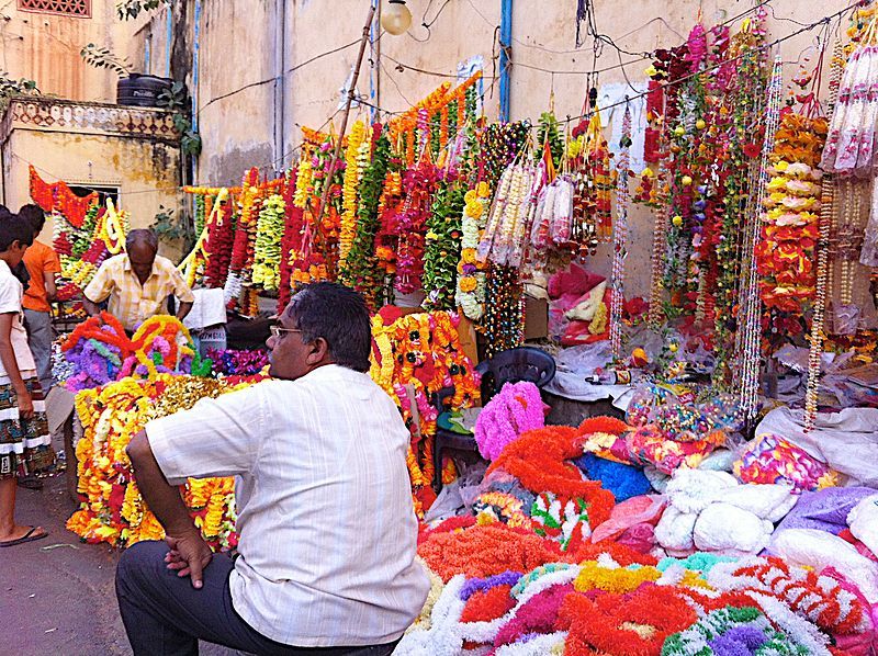 File:Flower Stall (6652759267).jpg