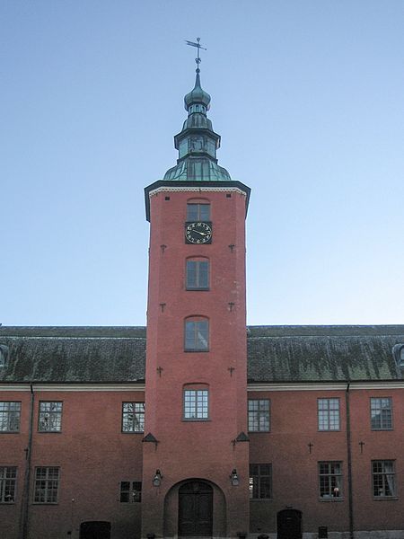 File:Hstd slott-klocktorn.JPG