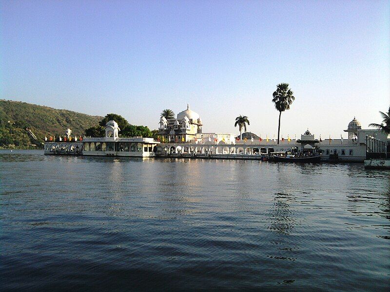 File:Jagmandir Palace.jpg