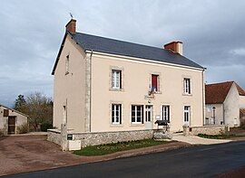 The town hall in Jeu-les-Bois