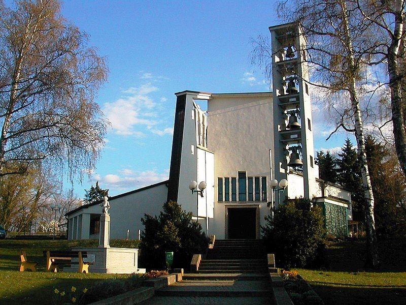 File:Kirche Lassnitzhoehe.JPG