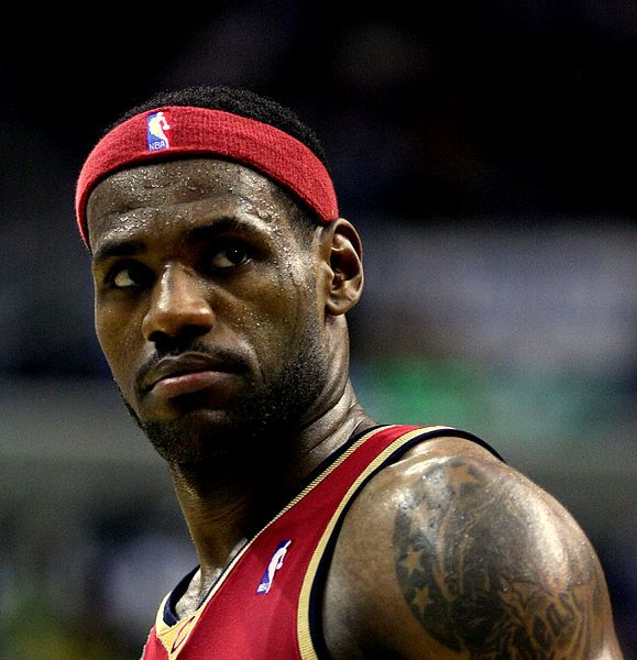 File:LeBron James 1109.jpg