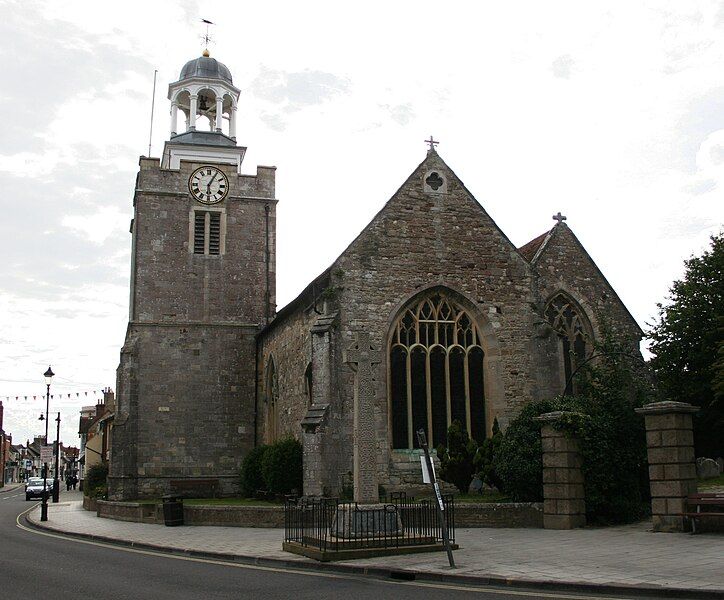 File:Lymington Parish Church.jpg