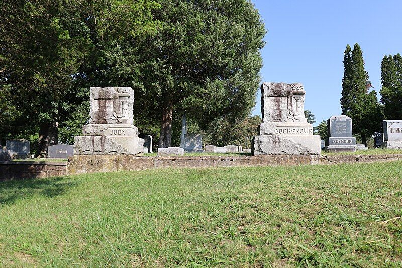 File:Olivet Cemetery 2020c.jpg