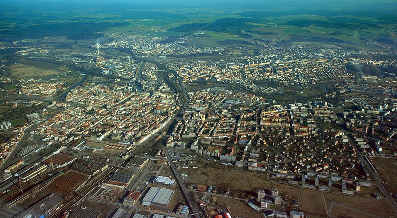 File:Plzeň od Karlova.jpg